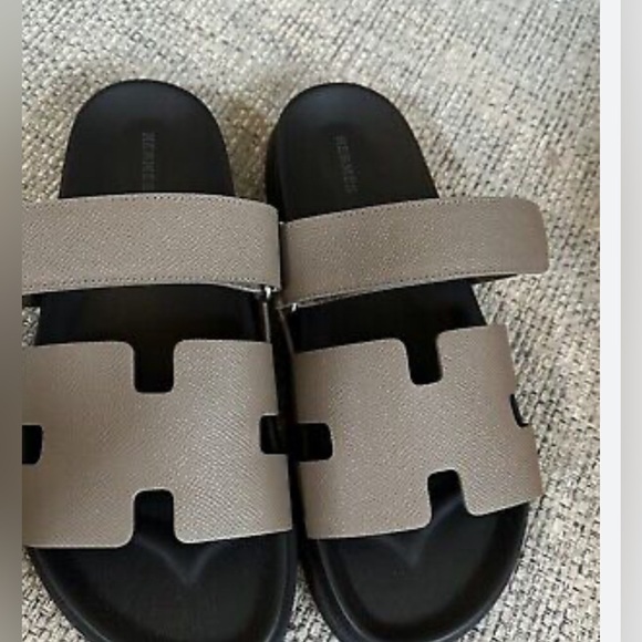 Hermes Chypre sandal in étoupe - Picture 3 of 3